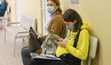 Вакцинация от COVID-19 при беременности и преждевременные роды: ученые рассказали о связи
