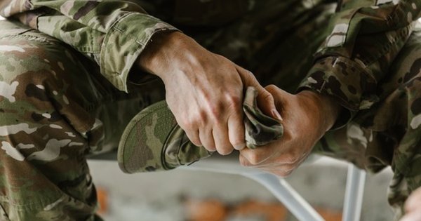 На Львівщині винесли вирок військовому, який втік з місця служби з автоматом