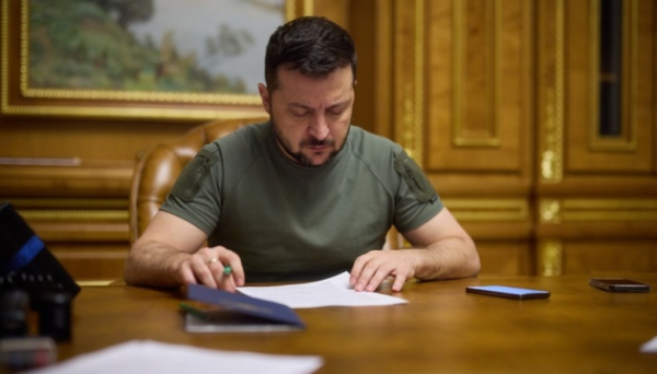 Президент вніс зміни до складу Ставки Верховного головнокомандувача