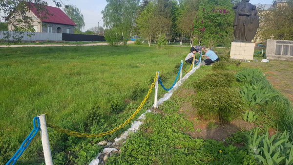 У Корманському старостинському окрузі продовжують працювати над благоустроєм населеного пункту