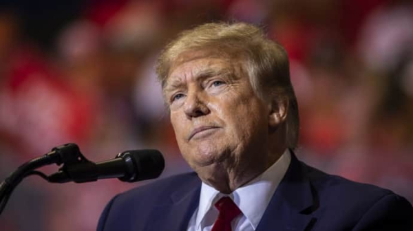 Трамп знову вибухнув погрозами “відрізати” допомогу для України