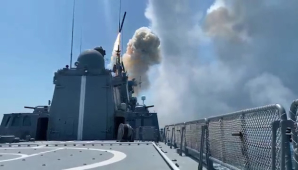 РФ тримає в Чорному й Азовському морях чотири носії «Калібрів», загальний залп – 24 ракети