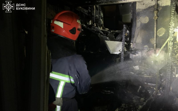 На Буковині вночі загорівся будинок: що про це відомо
