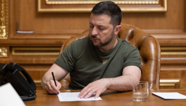Зеленський нагородив ще 274 військових, 169 з них – посмертно
