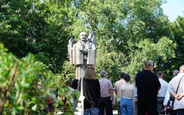 Фільм про Юрія Федьковича та будівництво нового водогону на Буковині: головні новини минулої доби