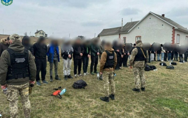 На Буковині судитимуть харків’янина, який віз до Румунії 34 ухилянтів
