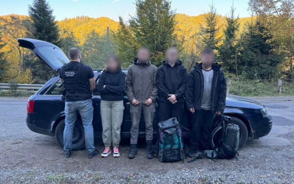 На Буковині затримали групу харків’ян, які намагалися незаконно потрапити до Румунії