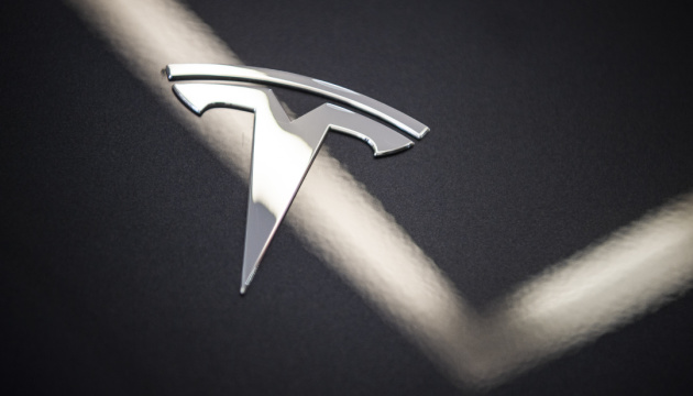 Акції Tesla відновлюють зростання