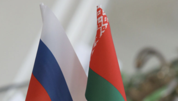 Зросла кількість білорусів, які вважають Росію більшою загрозою за США – розвідка