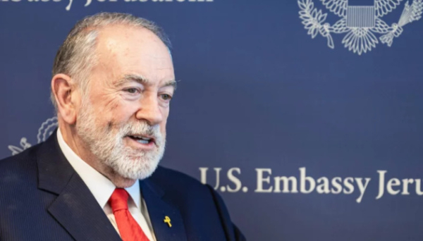 Посол США висміяв британську міністерку за слова про ключову роль Британії у перемир’ї в Газі