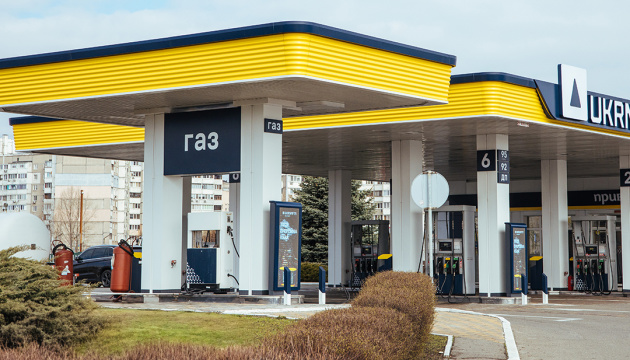 Дизпальне продовжує дорожчати: ціни на АЗС України 19 листопада