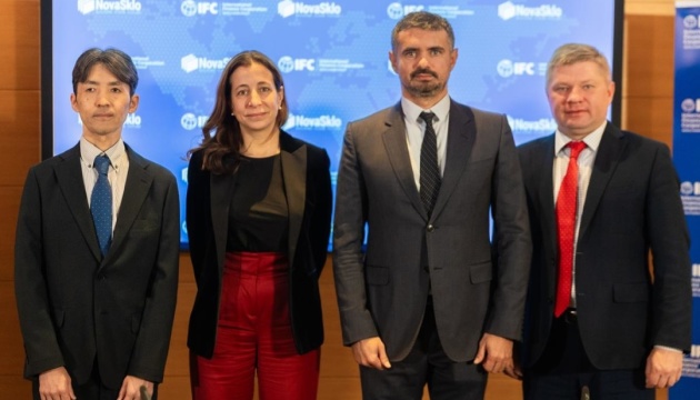 В Україні за підтримки Світового банку запускають перший завод з виробництва флоат-скла