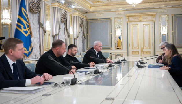 Зеленський і Фріланд обговорили допомогу для енергетики та відновлення інфраструктури