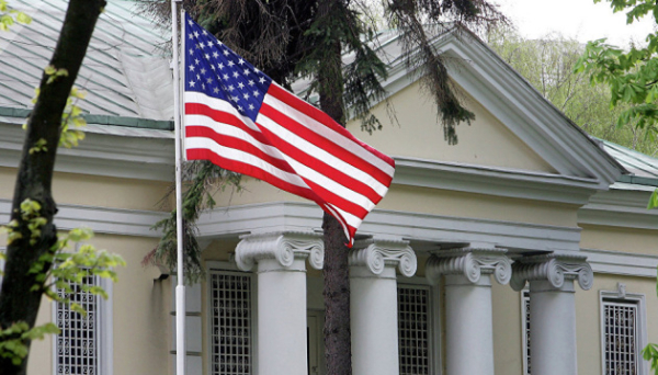 Сенатор-демократ закликав Трампа перехоплювати танкери «тіньового флоту» РФ, як він це робить з Венесуелою