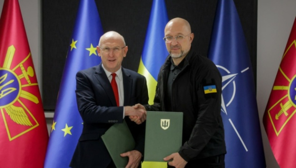 Угода про сторічне партнерство з Британією: Шмигаль і Гілі підписали у Києві дорожню карту щодо оборони