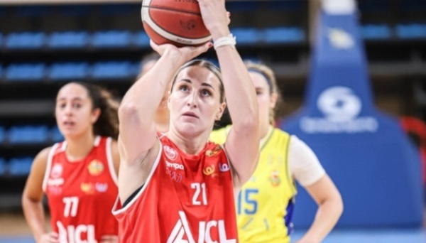 Баскетбол: Тетяна Юркевічус зробила 23 підбирання у грі чемпіонату Ізраїлю