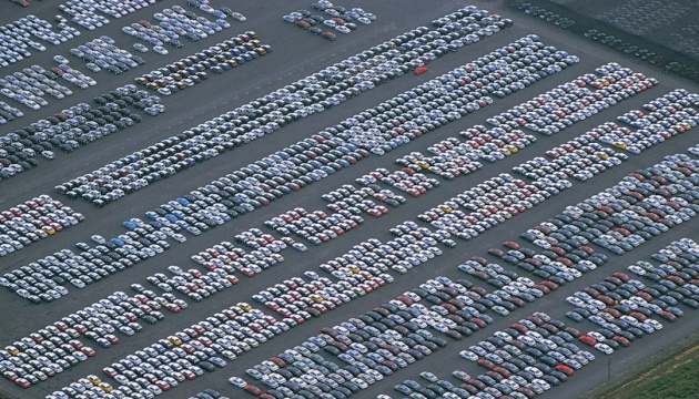 Рік в Україні закінчився бумом на ринку нових легковиків