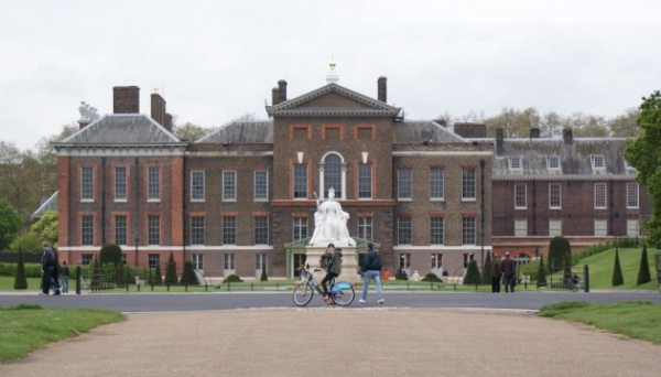 У Британії затримали чоловіка, який двічі перед Різдвом прокрадався до резиденції принца Вільяма