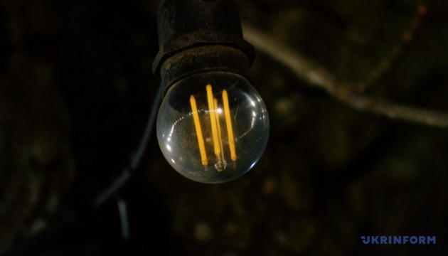 Графіки відключень світла в неділю діятимуть у більшості регіонів – Укренерго