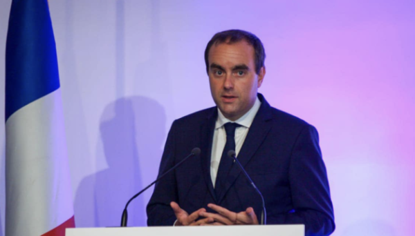 Прем’єр Франції доручив підготувати можливі дострокові парламентські вибори